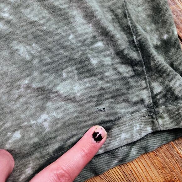 VINTAGE TIE DYE ALASKA WILDERNESS CANADA QUALITY GOODS CREWNECK WOLF BEAR - Picture 5 of 5